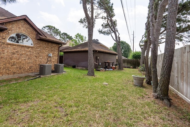 21735 Cayman Point Dr, Katy, TX 77450 - view of yard with central air condition unit