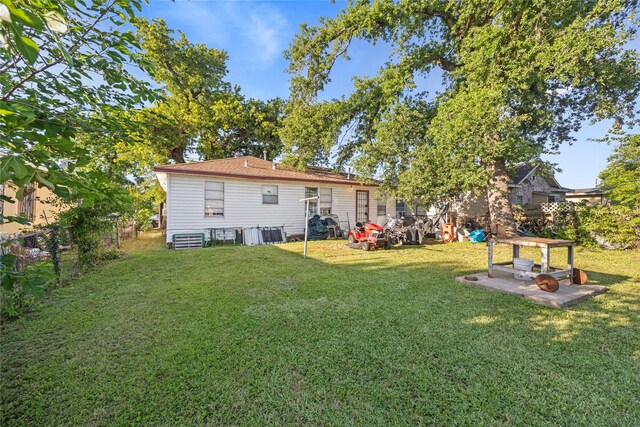 5410 Margarita St, Houston, TX 77020 - back of house with a patio area