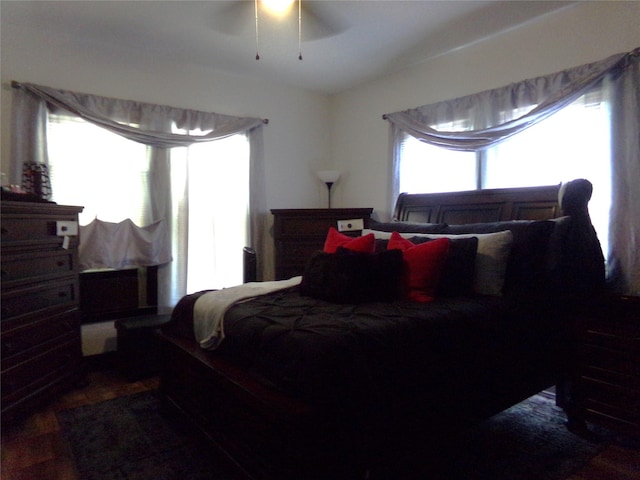 413 Paulus St, Schulenburg, TX 78956 - bedroom with a ceiling fan