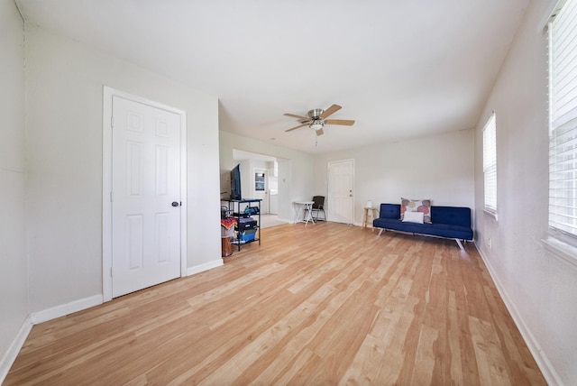 9215 Linda Vista Rd, Houston, TX 77078 - unfurnished room featuring wood finished floors, ceiling fan, and baseboards