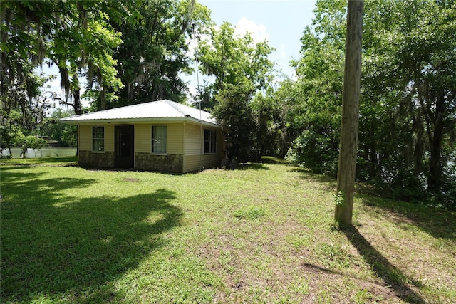 215 Weldon, Livingston, TX 77351 - view of green lawn