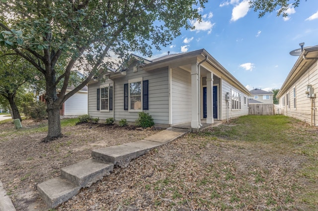 11761 Jelicoe Dr, Houston, TX 77047 - view of property exterior featuring fence