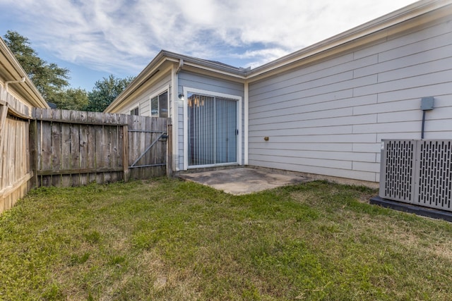 11761 Jelicoe Dr, Houston, TX 77047 - doorway to property with cooling unit