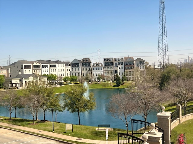 831 Dunleigh Meadows Ln, Houston, TX 77055 - water view featuring fence and nearby suburban area