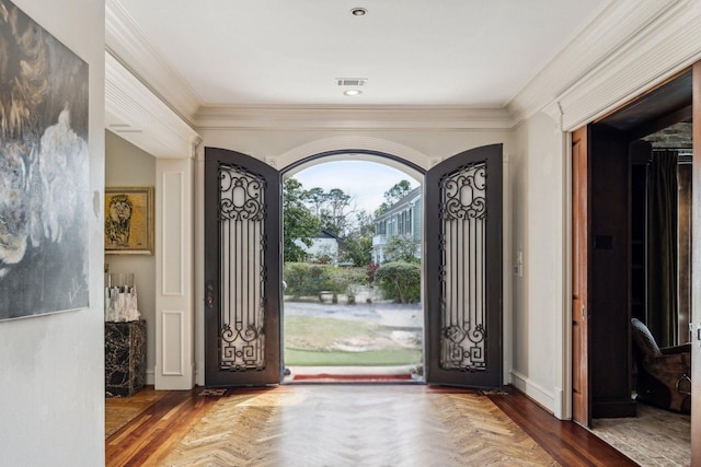 5602 Indian Cir, Houston, TX 77056 - entrance foyer featuring crown molding