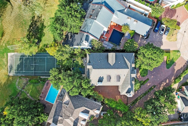 5602 Indian Cir, Houston, TX 77056 - bird's eye view of a pool