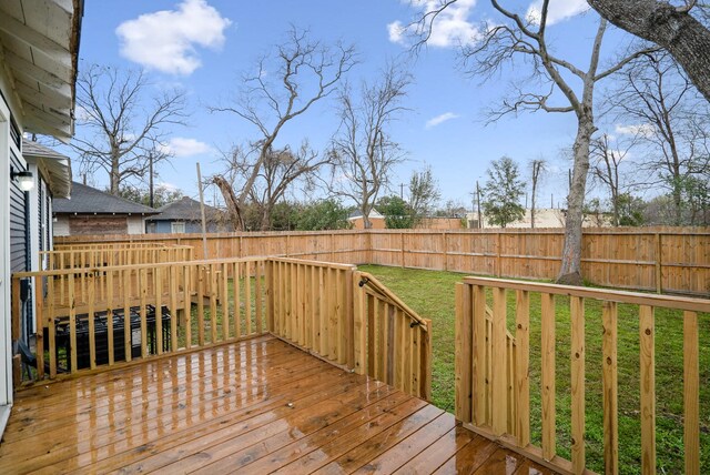 3409 Providence St, Houston, TX 77020 - view of wooden terrace