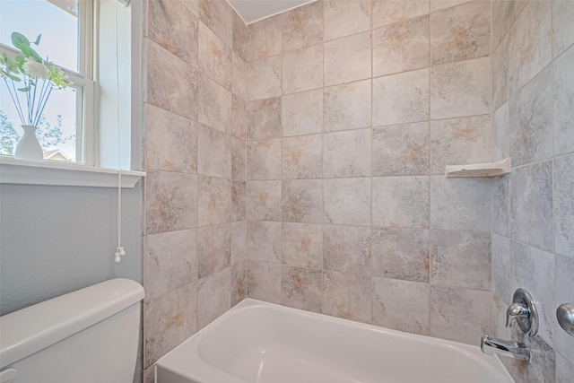 5615 Gemstone Park Rd, Richmond, TX 77407 - full bath with toilet and bathing tub / shower combination
