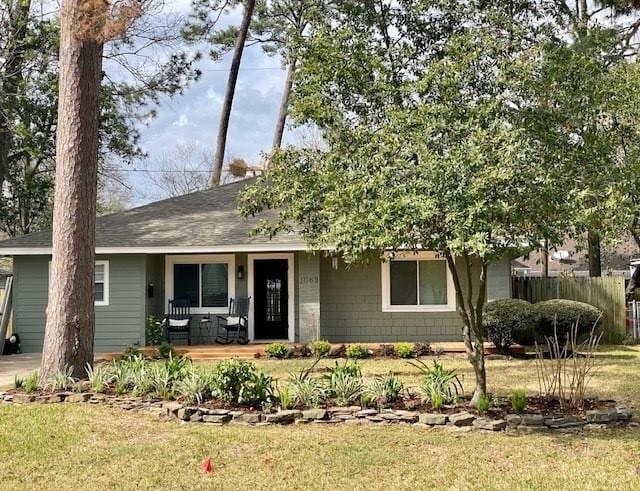 1062 Lamonte Ln, Houston, TX 77018 - view of front of property featuring a porch and roof with shingles