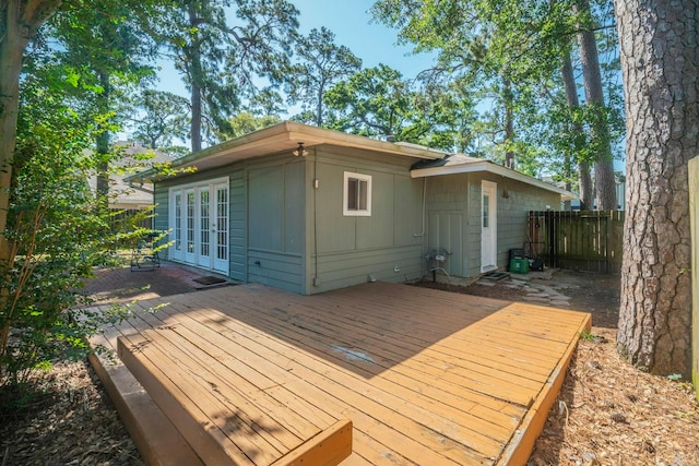 1062 Lamonte Ln, Houston, TX 77018 - wooden terrace with french doors