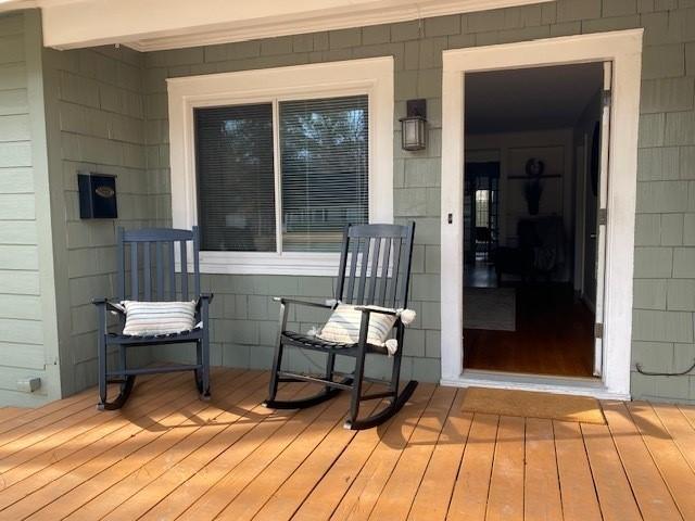 1062 Lamonte Ln, Houston, TX 77018 - view of wooden porch