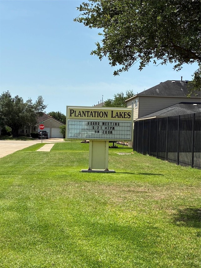 19638 Plantation Grove Trl, Katy, TX 77449 - view of yard with a garage