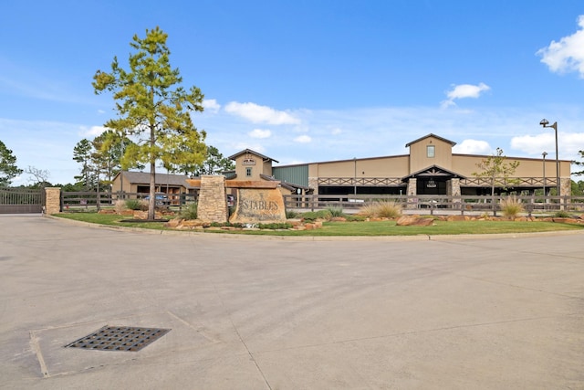 14 Royal King Rd, Tomball, TX 77377 - view of property with fence