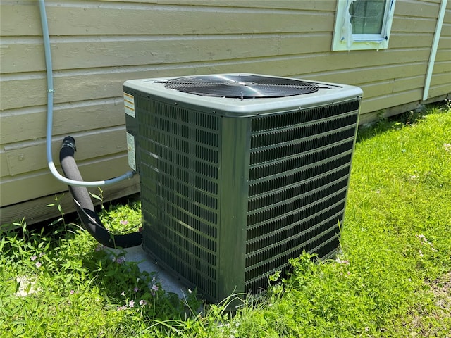 4526 Edfield St, Houston, TX 77051 - exterior view of central AC unit