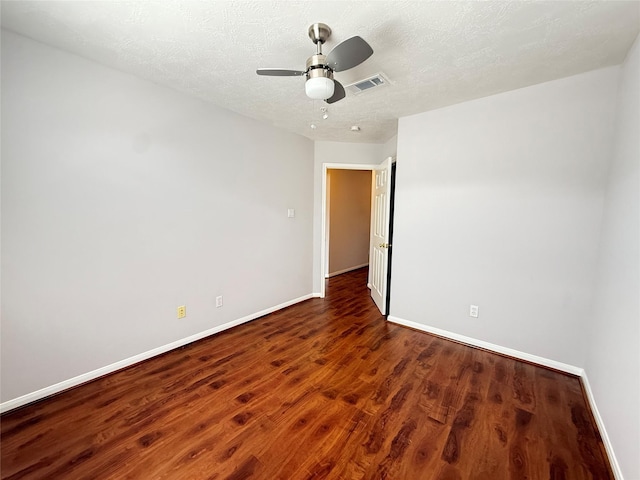 2710 Grants Lake Blvd Unit L8, Sugar Land, TX 77479 - spare room featuring wood finished floors, baseboards, and ceiling fan