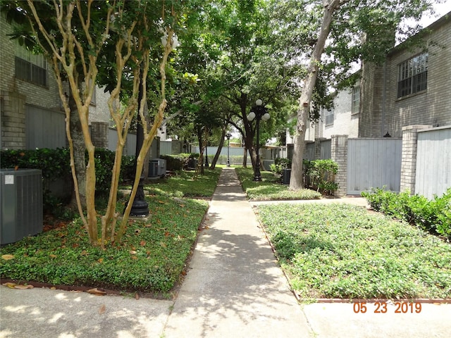 434 Wilcrest Dr Unit 434, Houston, TX 77042 - view of community featuring fence