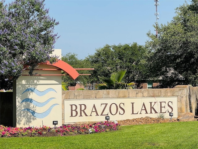 5911 Brazos Lakes Dr, Richmond, TX 77469 - photo 1