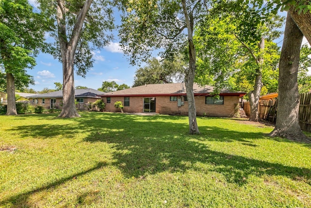 5839 Ettrick Dr, Houston, TX 77035 - view of yard
