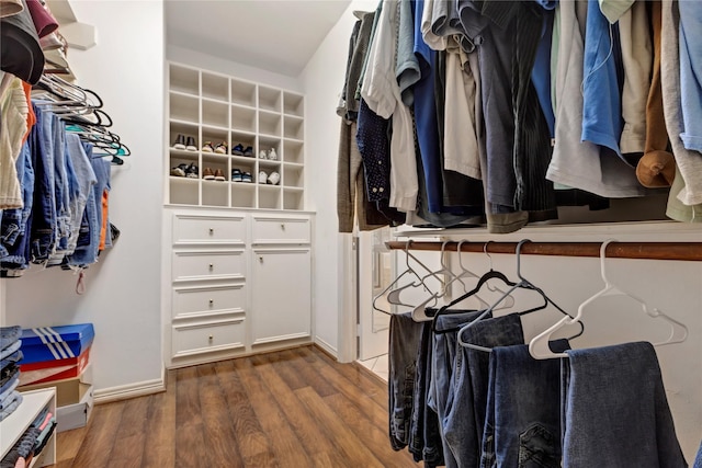 24 Stonegate Park Ct, Spring, TX 77379 - spacious closet with wood finished floors