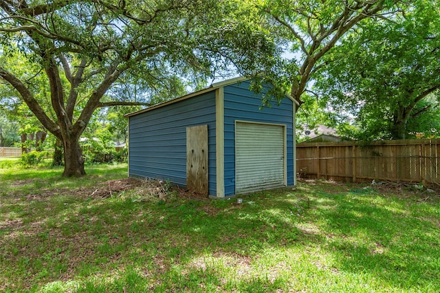 1535 Scott St, La Marque, TX 77568 - view of outbuilding featuring an outbuilding