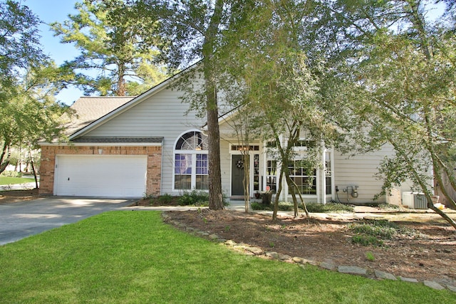 47 S Spiral Vine Cir Unit 47, The Woodlands, TX 77381 - photo 1