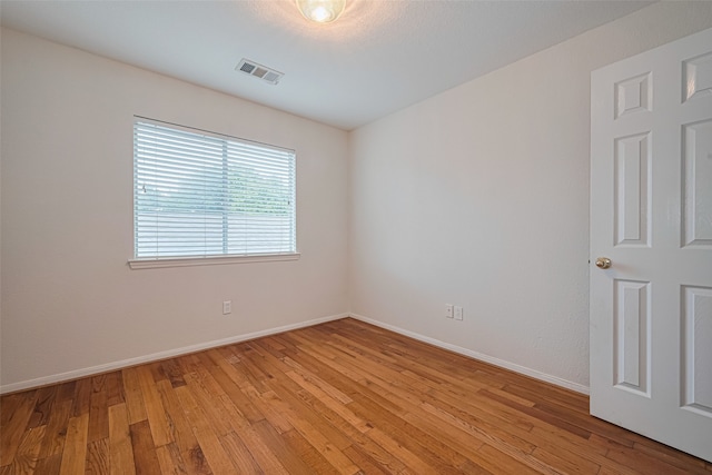 10210 Squirehill Ct, Houston, TX 77070 - empty room with light wood-type flooring and baseboards