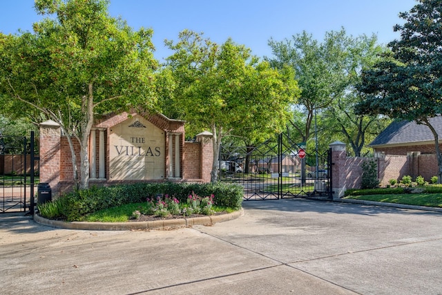1114 Ridgeburg Ct, Houston, TX 77077 - community / neighborhood sign featuring a gate and fence