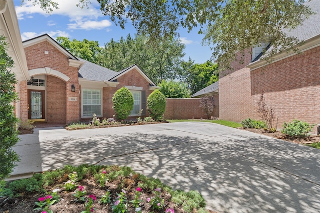 1114 Ridgeburg Ct, Houston, TX 77077 - view of patio / terrace