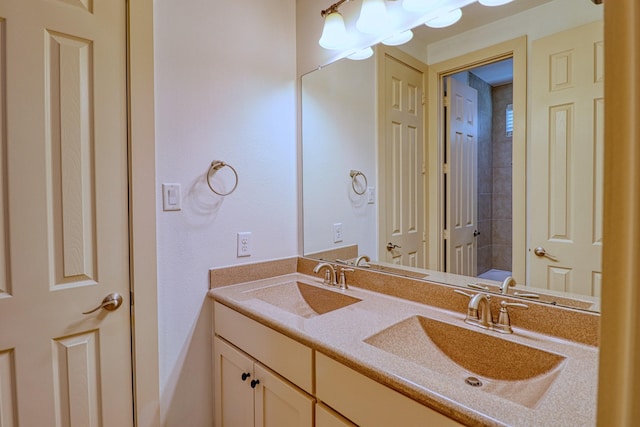 1184 Nelson Falls Ln, Houston, TX 77008 - full bathroom featuring double vanity