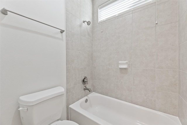 1184 Nelson Falls Ln, Houston, TX 77008 - full bathroom featuring toilet and bathing tub / shower combination