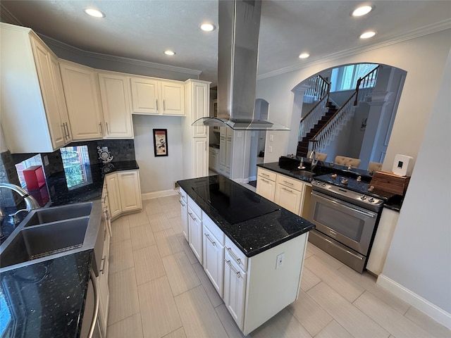 2810 Bright Trl, Sugar Land, TX 77479 - kitchen featuring stainless steel electric stove, a sink, ornamental molding, a center island, and black electric cooktop