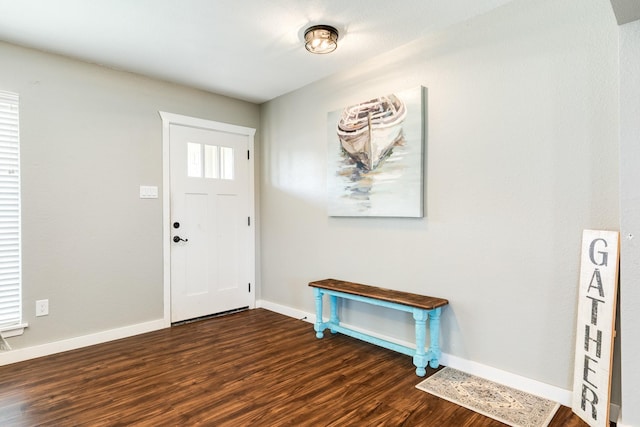 2735 County Road 208, Danbury, TX 77534 - foyer entrance featuring wood finished floors and baseboards