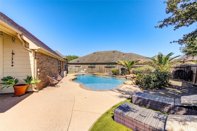 19503 Sundance Edge Ct, Richmond, TX 77407 - view of pool featuring a patio and a fenced backyard