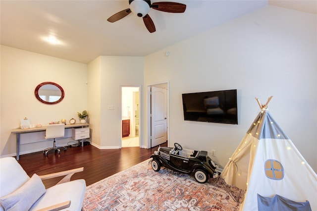 19503 Sundance Edge Ct, Richmond, TX 77407 - living room with wood finished floors, vaulted ceiling, ceiling fan, and baseboards