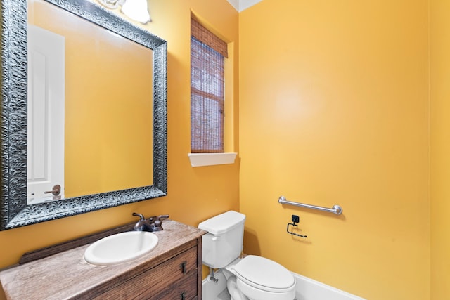 6230 Elm Heights Ln, Houston, TX 77081 - half bath with toilet, vanity, and baseboards