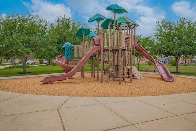4523 Stolz Trl, Katy, TX 77493 - communal playground featuring a lawn