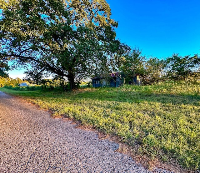 5 Hoke Rd, Richards, TX 77873