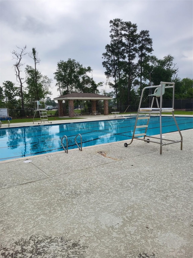 16419 Fox Crossing Ln, Spring, TX 77379 - community pool featuring fence