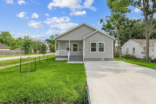 4358 Larkspur St, Houston, TX 77051 - bungalow-style house with a porch and concrete driveway