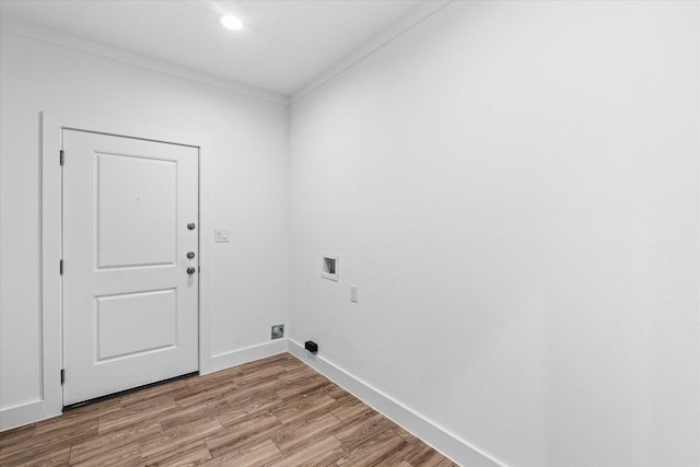 4358 Larkspur St, Houston, TX 77051 - laundry room featuring washer hookup, wood finished floors, baseboards, recessed lighting, and ornamental molding