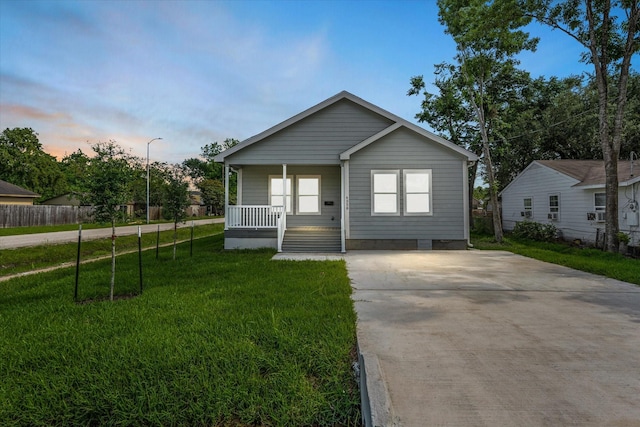 4358 Larkspur St, Houston, TX 77051 - bungalow-style house with a porch and concrete driveway