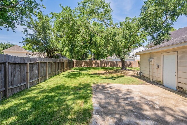 7803 Hurst Forest Dr, Humble, TX 77346 - view of yard featuring a patio