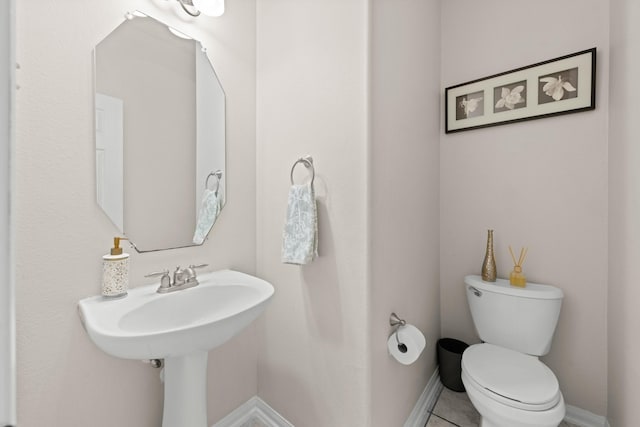 7103 Uther Ct, Spring, TX 77379 - half bath with toilet and baseboards