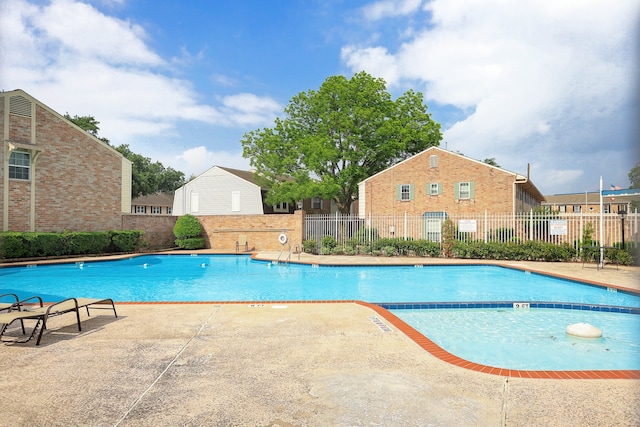 2065 Winrock Blvd Unit 55, Houston, TX 77057 - community pool featuring fence and a patio area