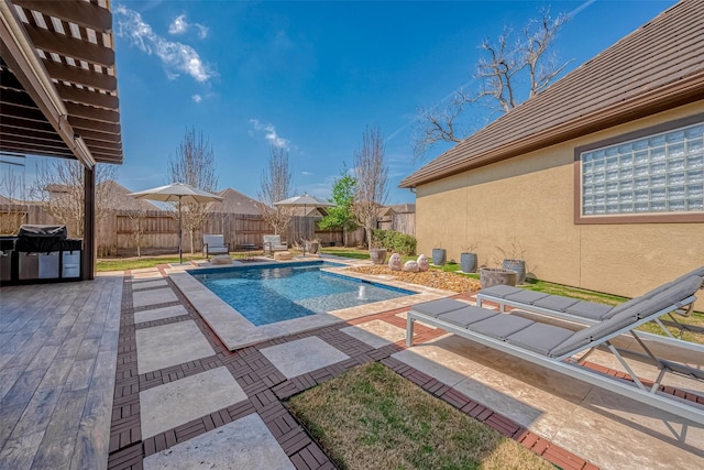 5123 Wheaton Park Dr, Sugar Land, TX 77479 - view of pool with a patio area and a fenced backyard