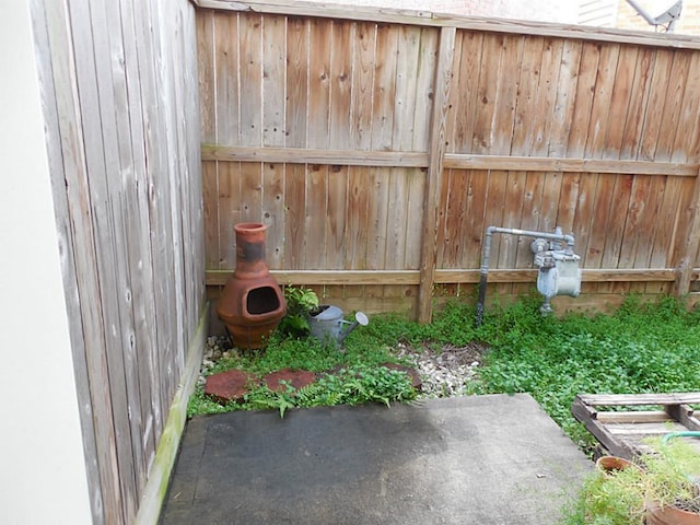 3501 Link Valley Dr Unit 1004, Houston, TX 77025 - view of yard featuring fence