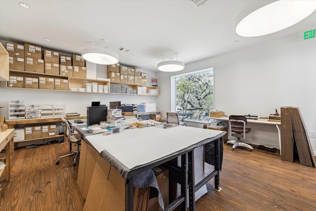 1851 Lexington St, Houston, TX 77098 - office featuring hardwood / wood-style floors, recessed lighting, and built in study area
