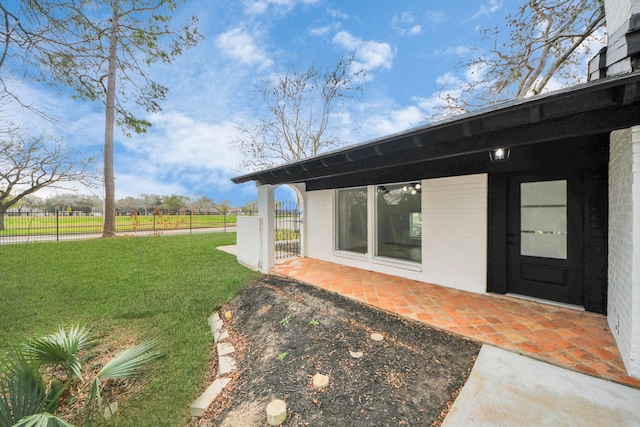 5638 N Braeswood Blvd, Houston, TX 77096 - view of yard