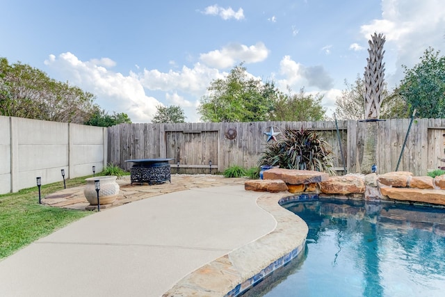 13203 Edison Trace Ln, Tomball, TX 77377 - view of pool with a patio and a fenced backyard