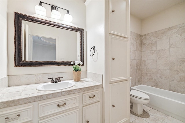 614 W Bell St Unit A, Houston, TX 77019 - bathroom with toilet, tile patterned floors, vanity, and bathtub / shower combination